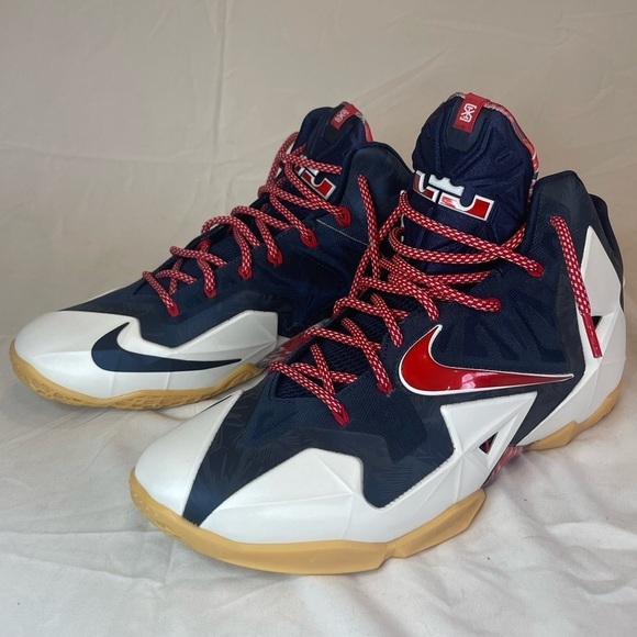 Nike LeBron 11 Independence Day Edition *Rare* Size 12 NEW